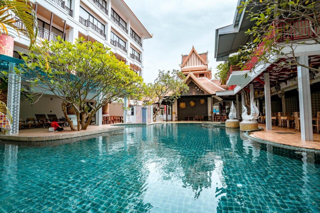 Lanna Hotel By Kasalong Resort And Spa 파타야 외부 사진